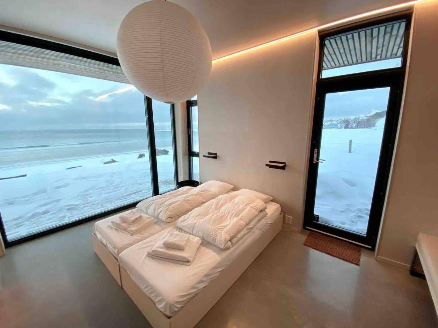 Exclusive Beach House Ramberg - Your Private Oasis Екстер'єр фото